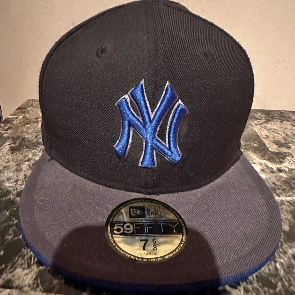 New Era Black and Blue Yankees Cap